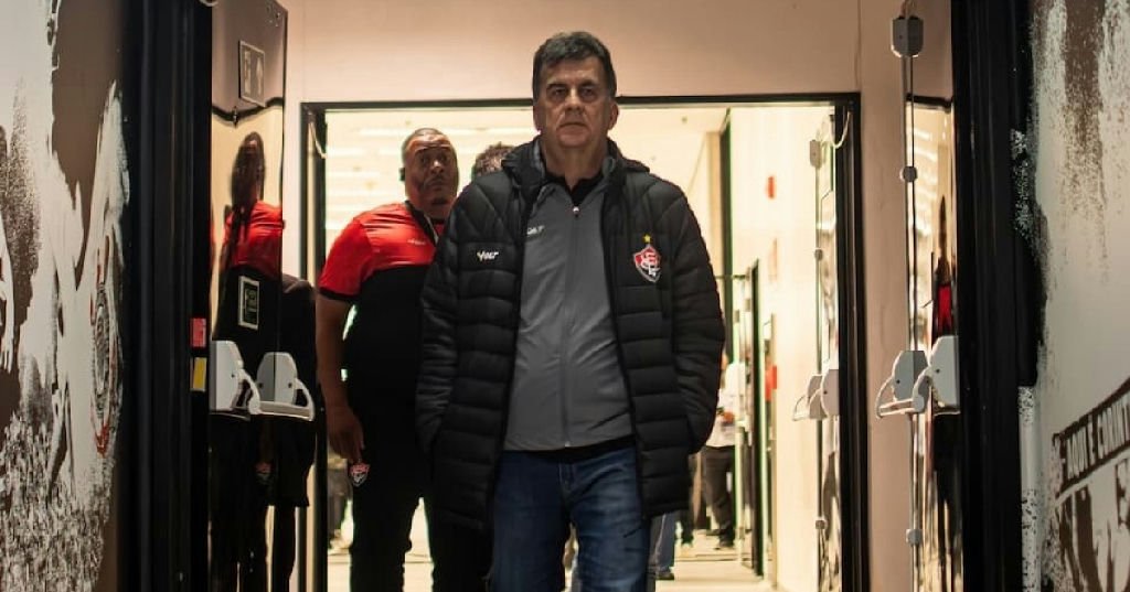 Fábio Mota critica arbitragem e esclarece situação financeira de Renê