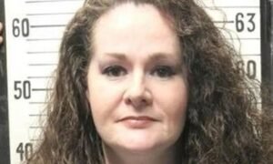 Falha em execução de Christa Pike no Tennessee levanta debates sobre injeção letal