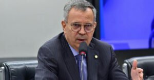 Félix Mendonça Jr. garante reeleição com a menor votação da bancada baiana