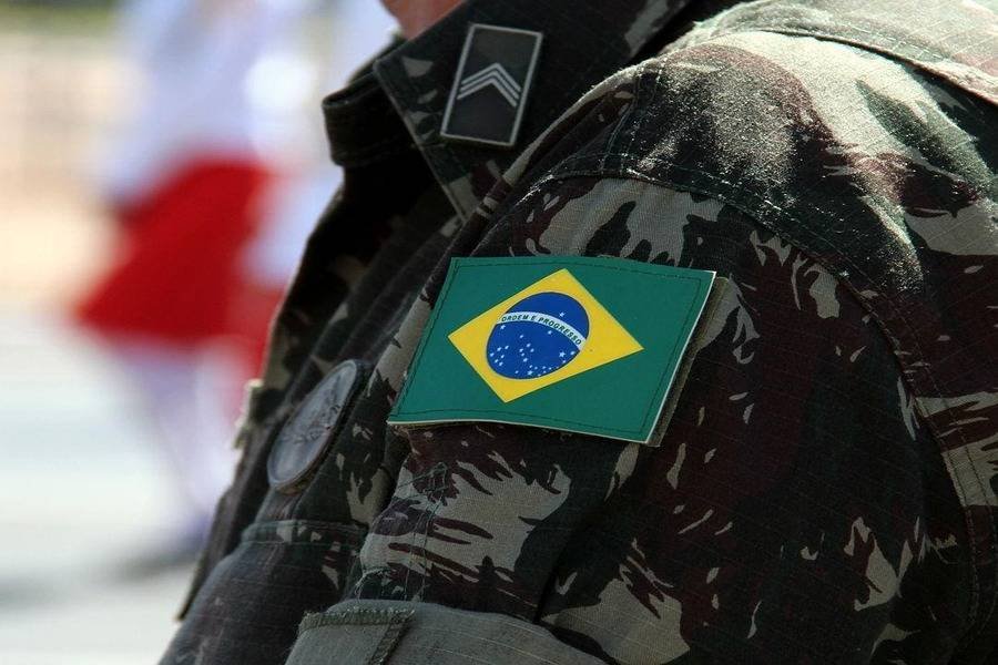 Governo Lula retira milhões da defesa e reforça orçamento social no brasil