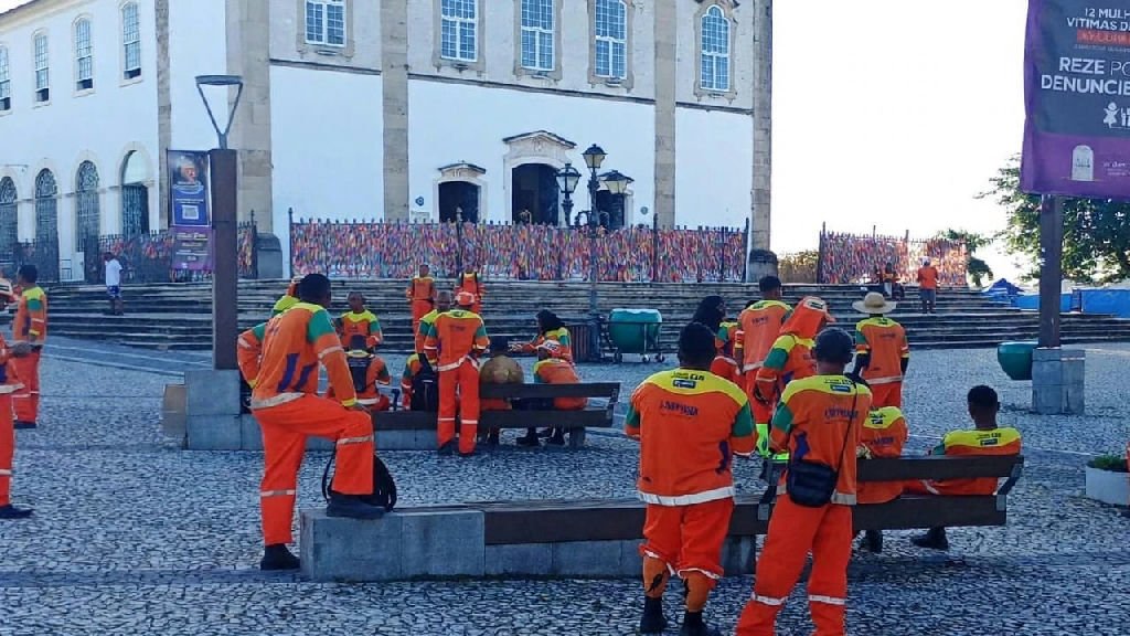 Greve Geral da limpeza urbana é anunciada em Salvador pelo SindilimpBA