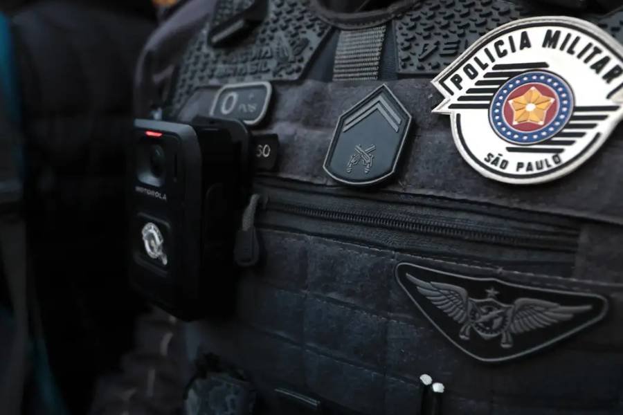 Homem é preso após manter filho de três anos refém e ameaçar explodir casa na Grande são Paulo