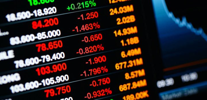 Ibovespa avança aos 192 mil pontos e dólar recua antes do primeiro turno eleitoral