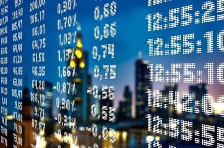 Ibovespa sobe e dólar recua em dia de otimismo nos mercados globais