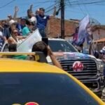 ACM Neto percorre...
