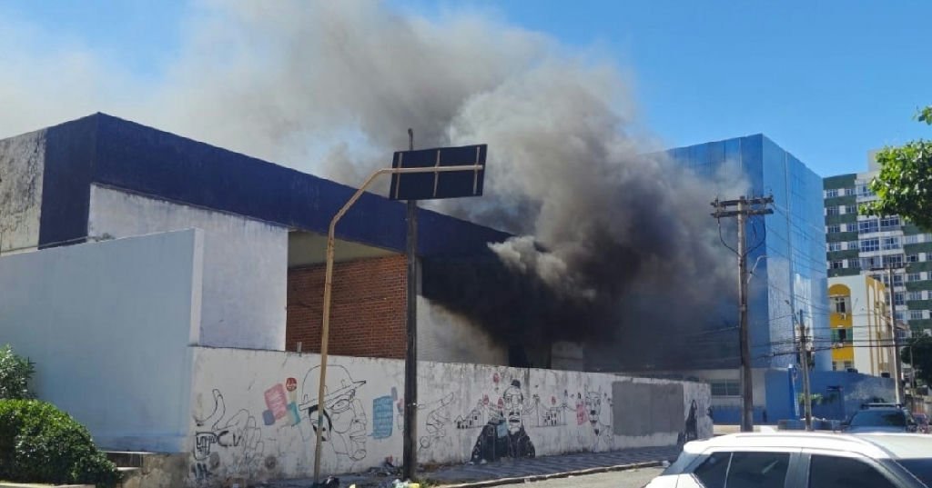 Incêndio em subestação de Salvador foi provocado por defeito em equipamento da Neoenergia Coelba