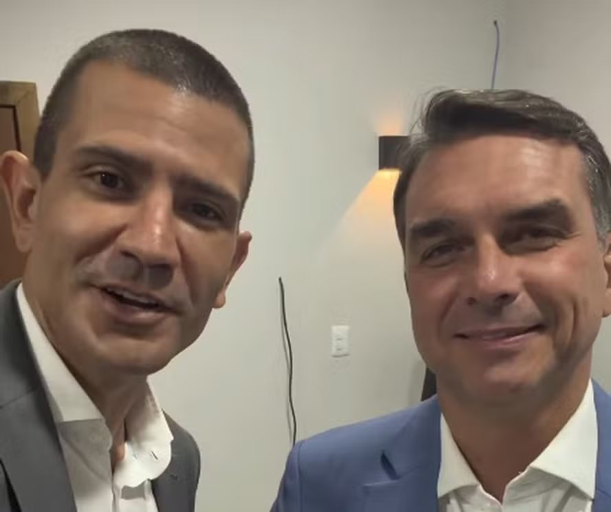 Investigação contra Douglas Ruas coloca aliado de Flávio Bolsonaro sob escrutínio no Rio