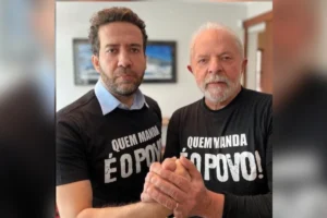 Janones critica decisão do TSE que suspendeu canal de apoio a Lula no Whatsapp