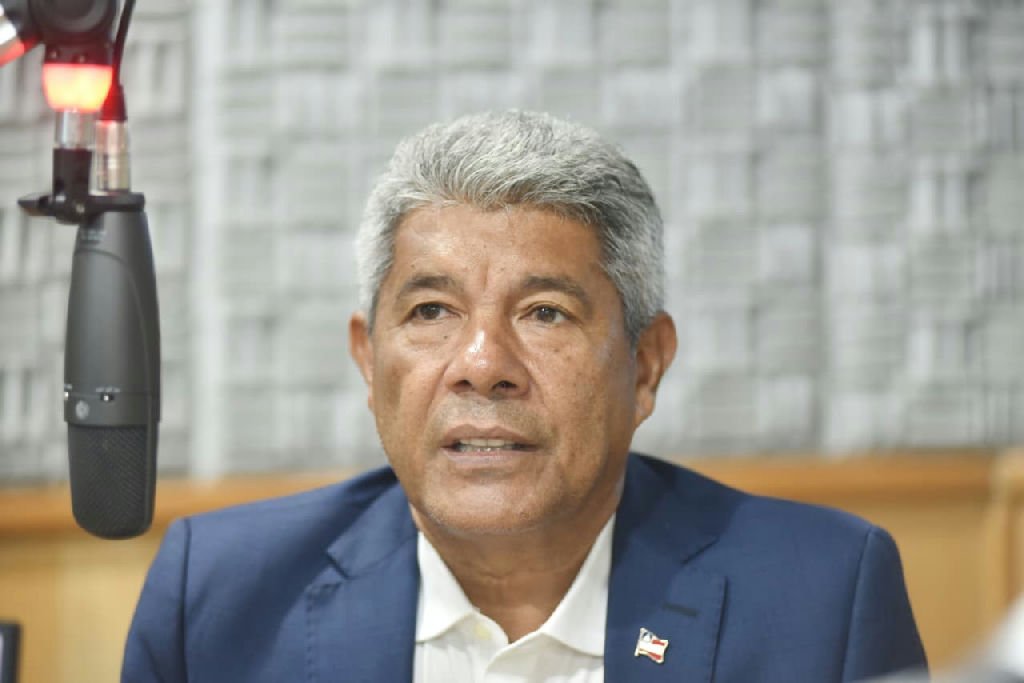 Jerônimo Rodrigues cobra oposição e relembra transição de Jaques Wagner