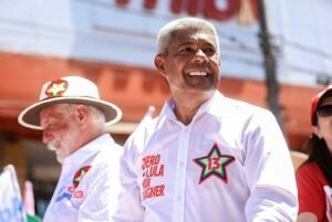 Jerônimo Rodrigues conquista reeleição na Bahia após acerto de instituto
