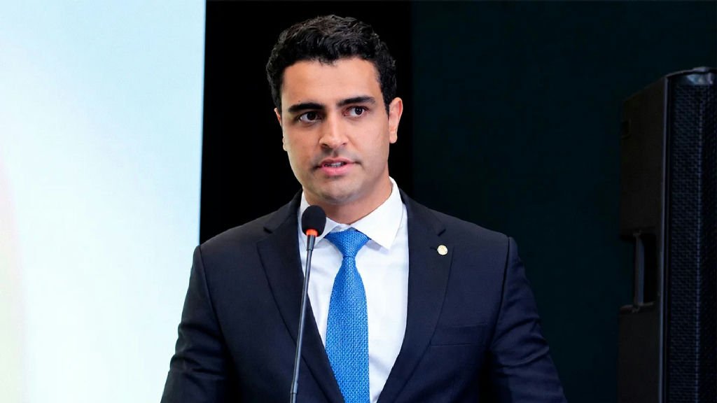 JHC vence disputa ao governo de Alagoas no primeiro turno das eleições