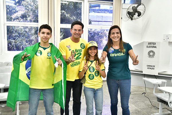 João Roma aposta em mais de 30% para Flávio na Bahia e prevê segundo turno