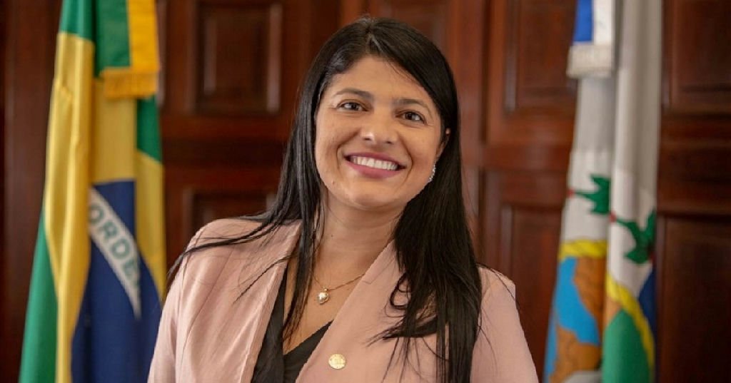 Justiça eleitoral condena Alana Passos por transfobia contra Manuella Tyler