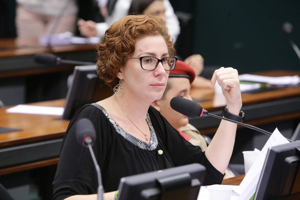 Justiça italiana define data para nova audiência sobre extradição de Carla Zambelli