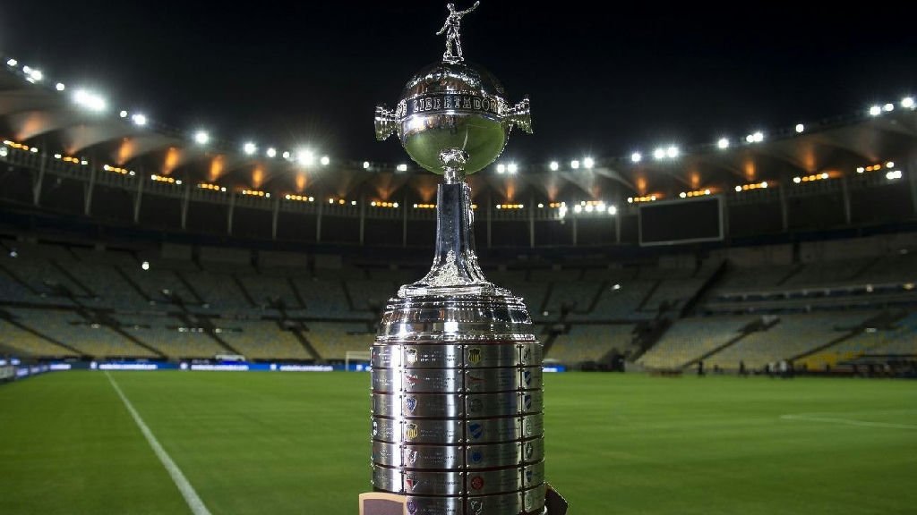 Libertadores pode expandir vagas do Brasileirão e impactar dupla Bavi