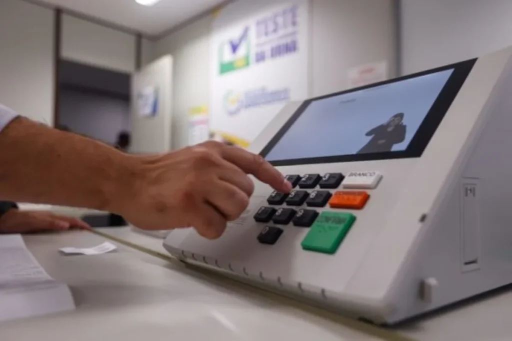 Logística das eleições mobiliza 563 mil urnas e apoio das Forças Armadas