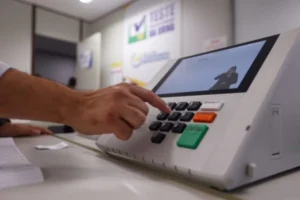 Logística das eleições mobiliza 563 mil urnas e apoio das Forças Armadas