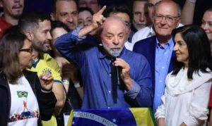 Lula ganha em 413 cidades baianas e abre margem de quase 3,9 milhões de votos contra Flávio Bolsonaro