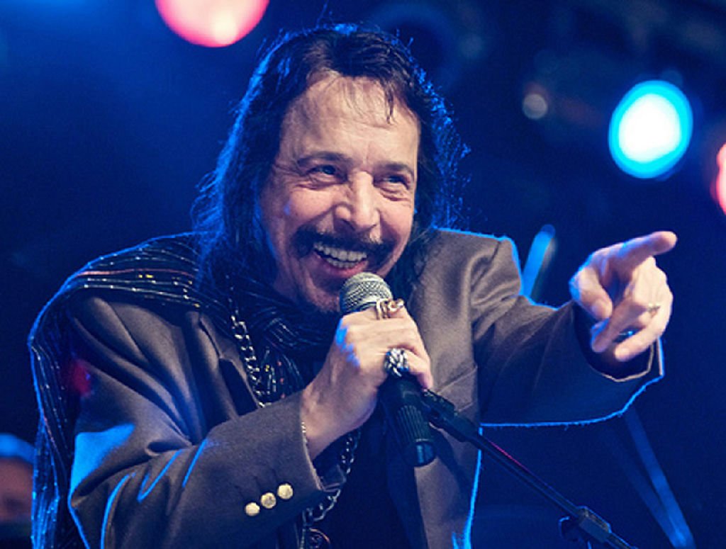 Luto na música brasileira com o falecimento de Benito Di Paula aos 84 anos em São Paulo
