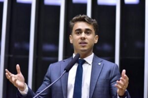 Nikolas Ferreira descarta conciliação com Moraes e pede responsabilização do ministro