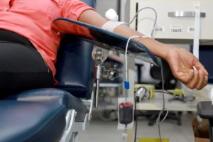 Novas regras facilitam doação de sangue e ampliam acesso aos estoques na Bahia
