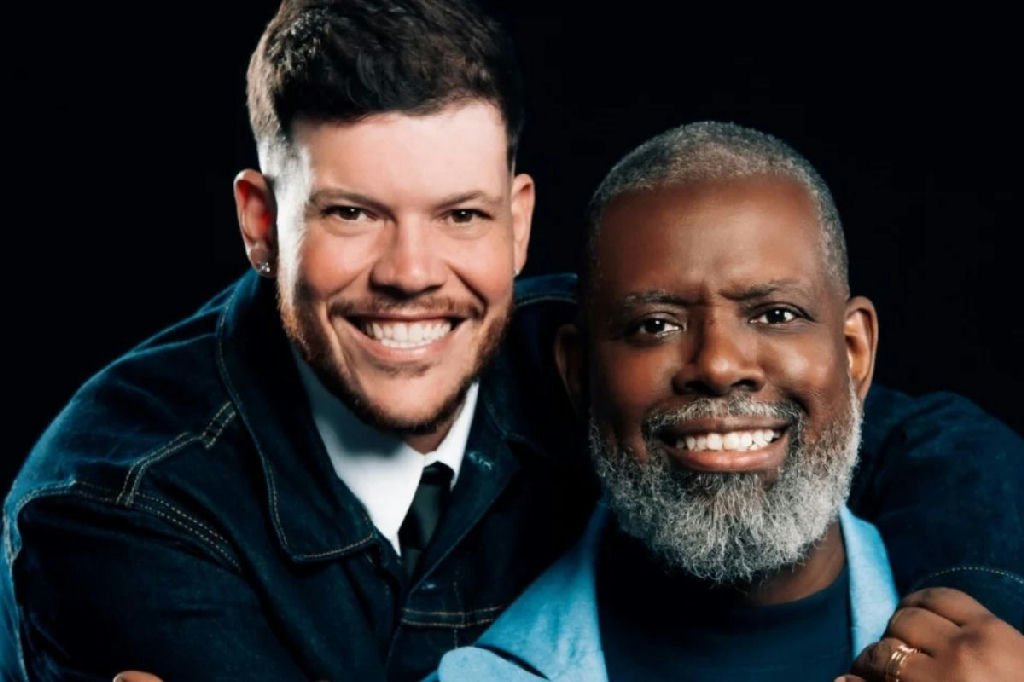 Péricles e Ferrugem comandam tarde de samba no Palco da Baiana neste sábado