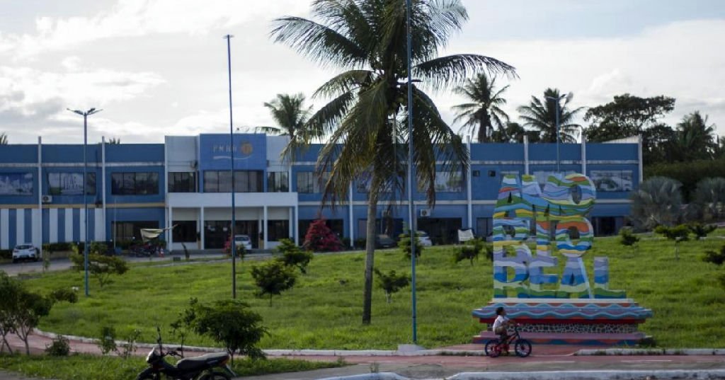 Prefeito de Rio Real tem R$ 226 mil bloqueados e concursos suspensos pela justiça