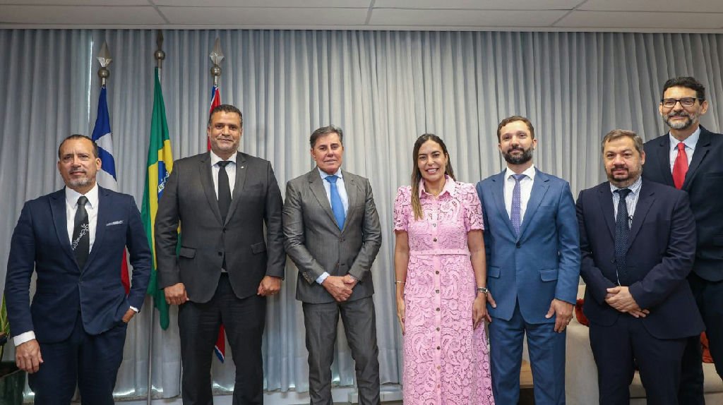 Presidência do TJBA reforça diálogo e valorização da magistratura em encontro com a AMAB