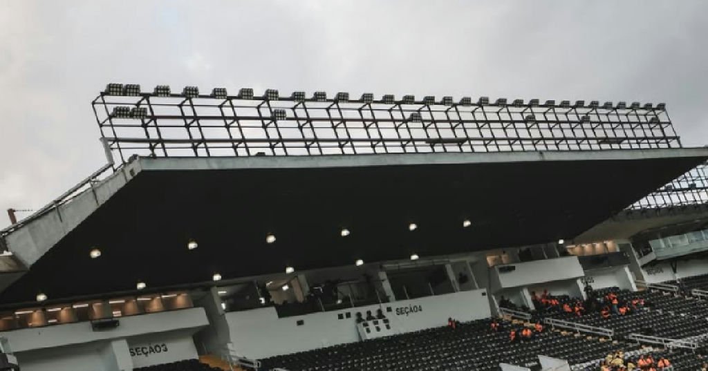 Santos e Bahia duelam na Vila Belmiro pela trigésima segunda rodada