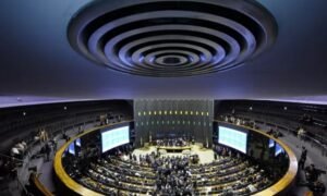 Senadores derrotados nas urnas: veja quem não conseguiu a reeleição