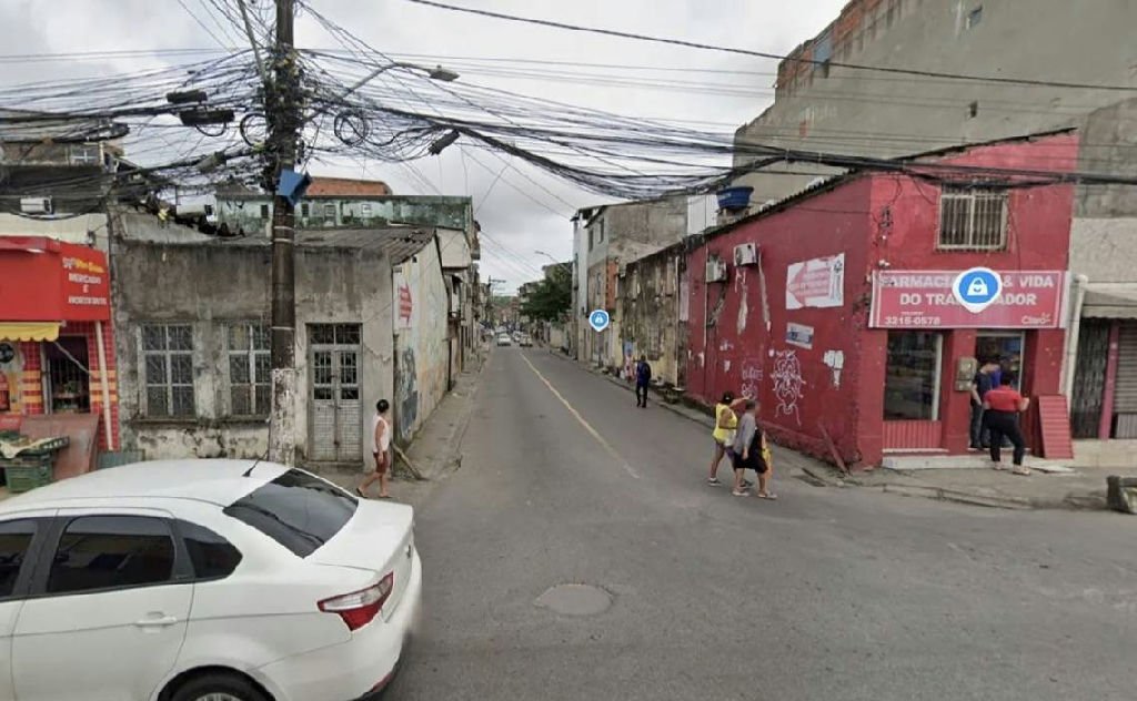 Transporte coletivo restabelece rotas originais na Rua Araújo Bulcão em Salvador