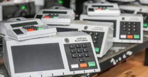 Tre-ba substitui nove urnas eletrônicas e registra prisões por boca de urna no estado