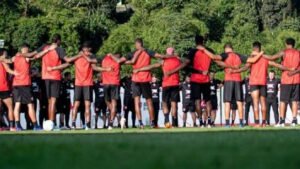 Vitória ajusta elenco para duelo contra a Chapecoense com retorno importante