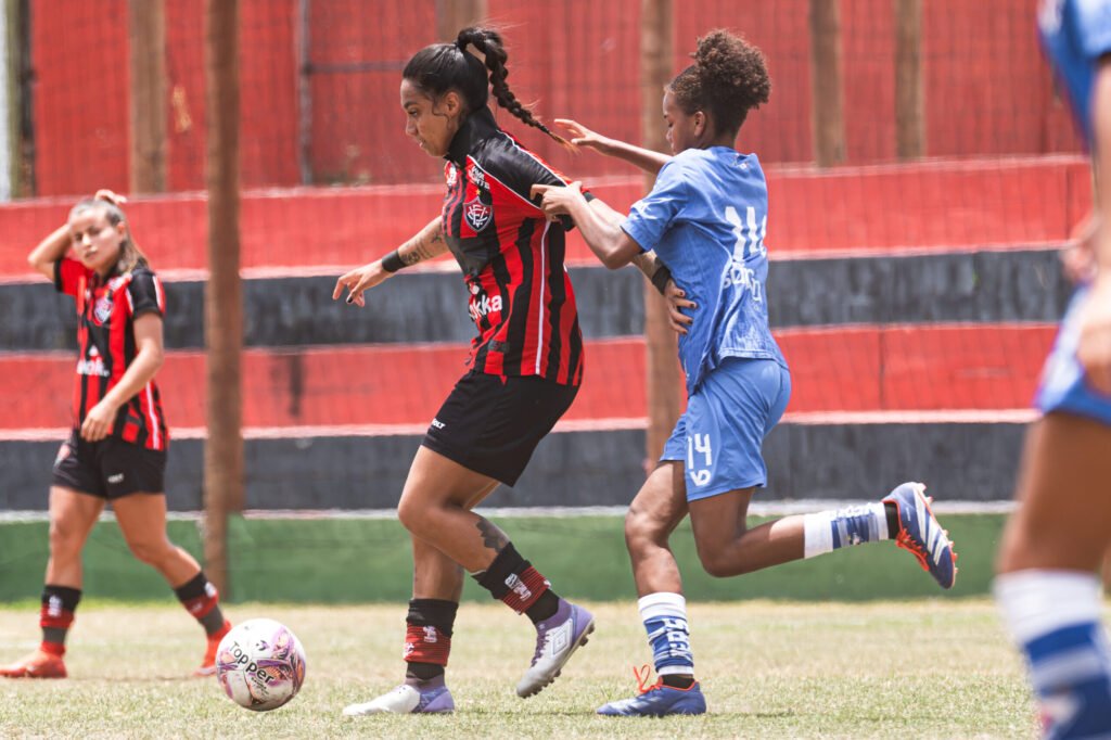 Vitória goleia o Galícia e garante vaga na final do Campeonato Baiano Feminino