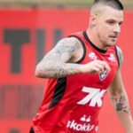 Vitória intensifica preparação...