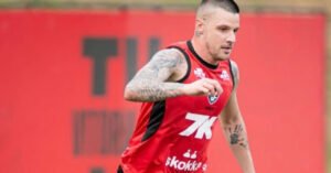 Vitória intensifica preparação de bolas paradas para duelo contra a Chapecoense