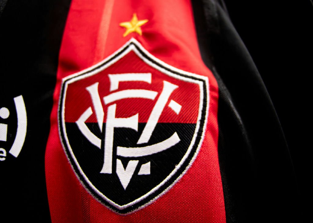 Vitória recupera peça fundamental para duelo decisivo contra o Corinthians
