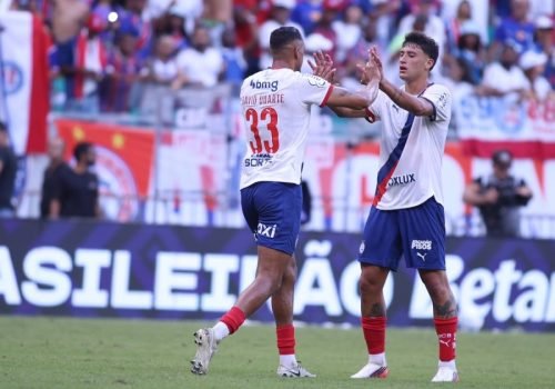 Em jogo tenso na Fonte Nova, Bahia fica apenas no empate contra o Corinthians