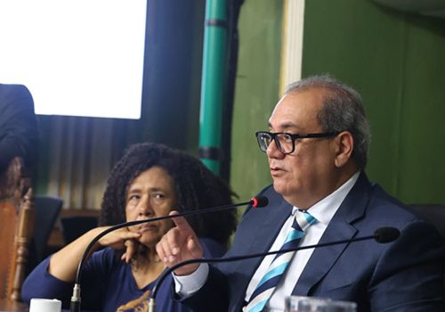 Carlos Muniz adia debate sobre sucessão na Câmara de Salvador e diz que decisão será tomada após as eleições