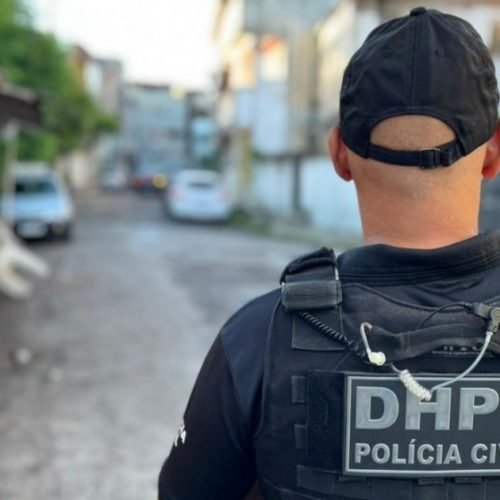 Foragido por homicídio cometido em Aracaju é preso em Camaçari durante operação policial