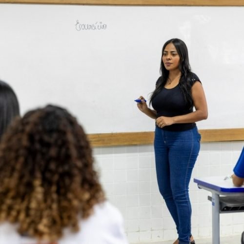 SEC convoca 180 professores da Educação Básica e Profissional aprovados em processo seletivo
