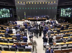 Vinho no Uruguai e trilha em Bonito: saiba como deputados gastaram a verba parlamentar este ano