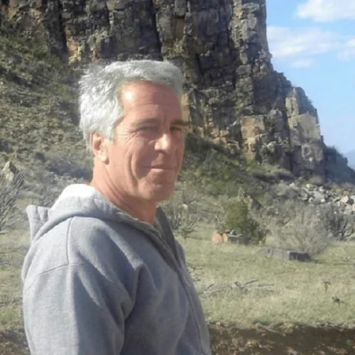 Ação judicial contra espólio de Jeffrey Epstein busca indenização e identificação de vítimas