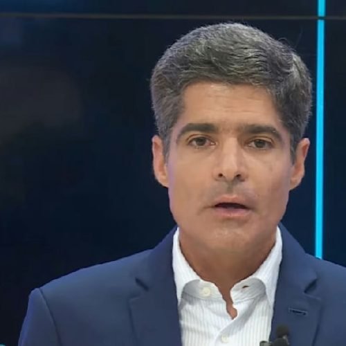 ACM Neto admite erro sobre autodeclaração racial e propõe letramento racial nas escolas