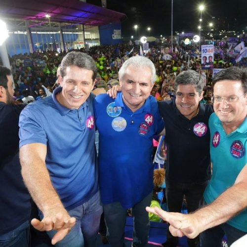 ACM Neto inaugura comitê de campanha em Salvador com presença de aliados