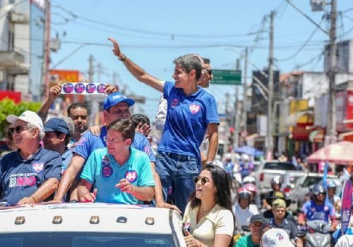 ACM Neto lidera carreata em Euclides da Cunha e reforça campanha no interior