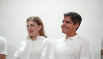 ACM Neto visita Igreja do Bonfim antes do início oficial da campanha eleitoral