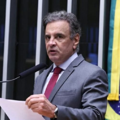 Aécio Neves avança em Minas Gerais e acirra disputa por vaga no Senado