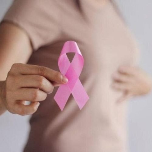 Anvisa autoriza novo tratamento oral para câncer de mama avançado no Brasil
