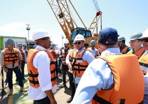 Baía de Todos-os-santos recebe 21ª estaca e R$ 3 bilhões para obras da Ponte Salvador-itaparica